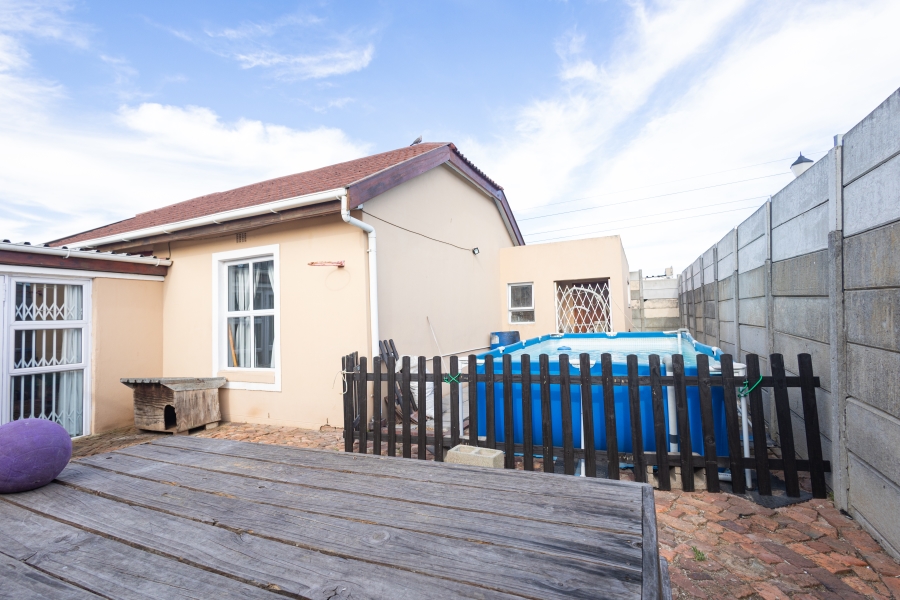 2 Bedroom Property for Sale in Bonnie Brae Western Cape